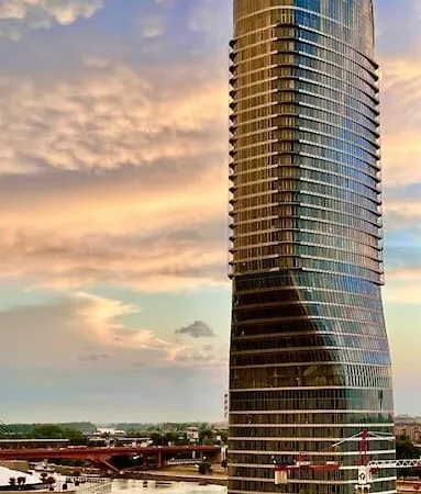 2-bedroom Oasis In The Heart Of The Waterfront Sajmiste